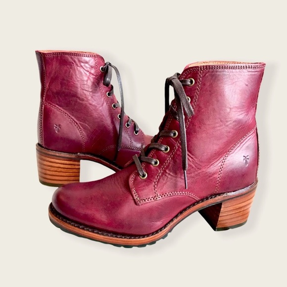 RARE Frye Sabrina 6G Cherry Retro Combat AnkleBoot - Picture 8 of 16